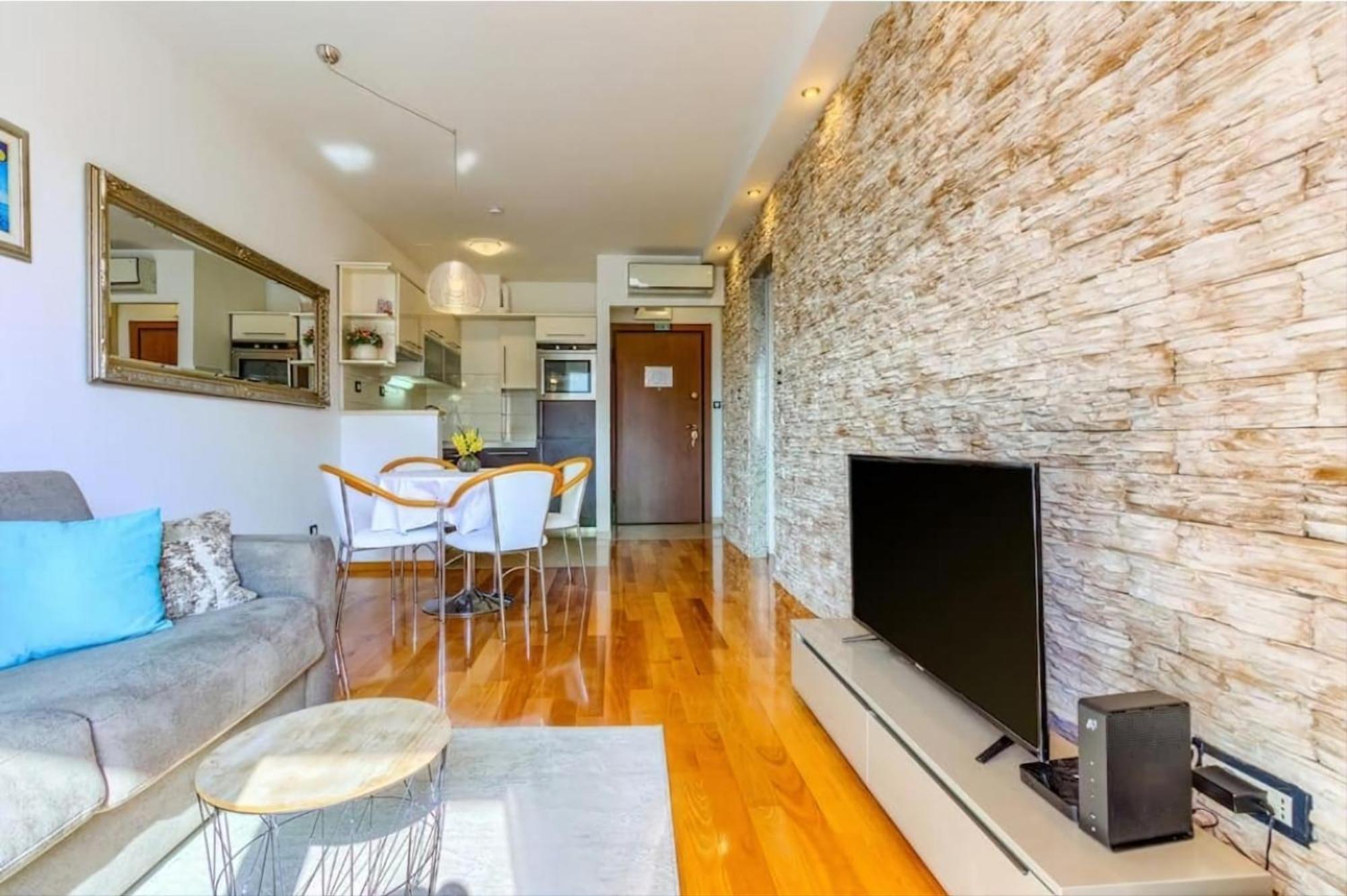 New Apartment Bila Jidra**** สปลิท ภายนอก รูปภาพ